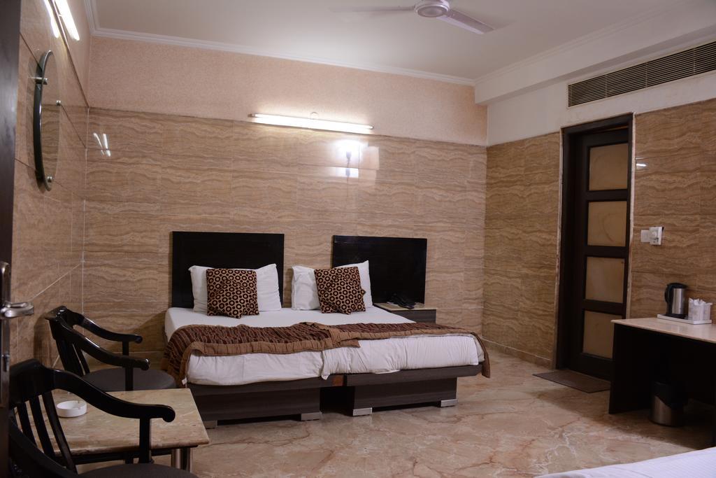 Hotel Singh Palace Νέο Δελχί Εξωτερικό φωτογραφία